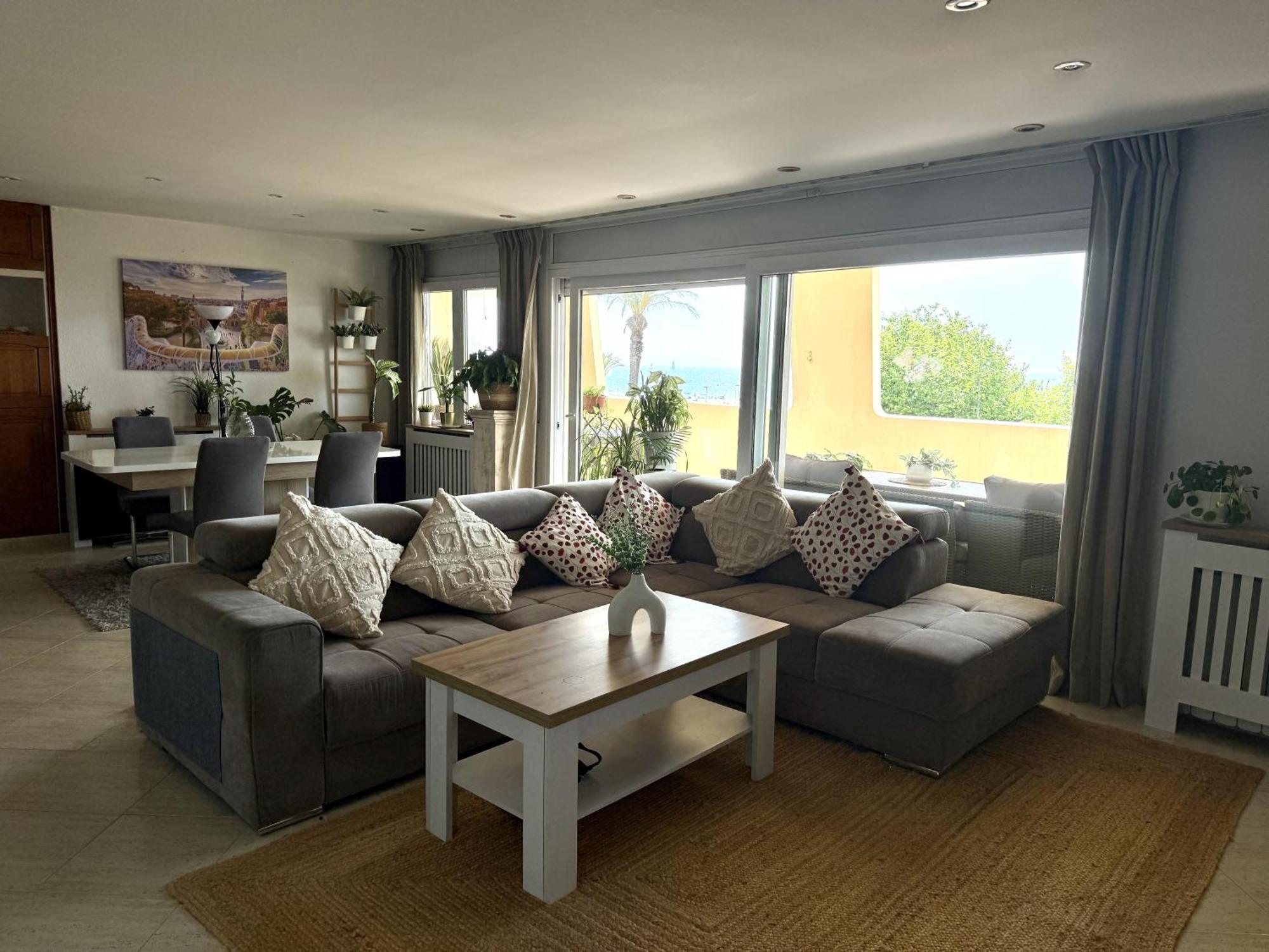 3Apartamento De Tres Habitaciones เอมปูเรียบราบา ภายนอก รูปภาพ